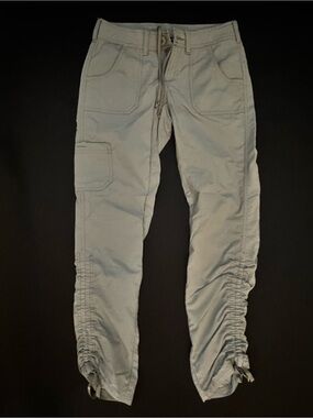 The North Face - Women’s Slim Cargo Jogger Pants - 000